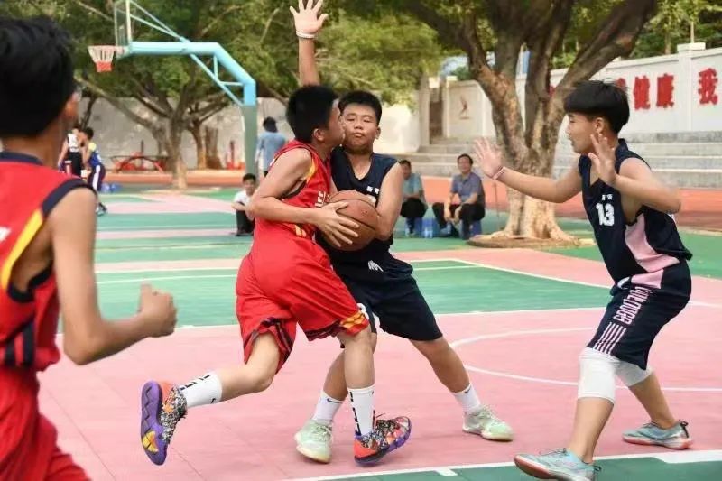 篮球中断的比赛怎么说_篮球比赛中断规则_篮球比赛中断怎么算